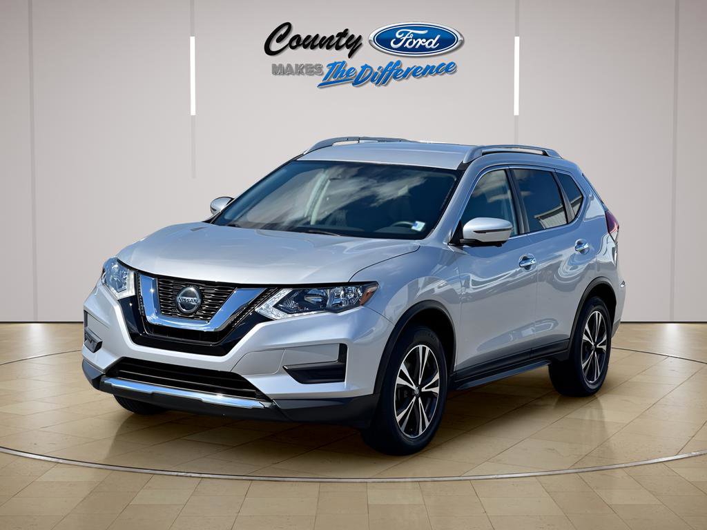 Used 2019 Nissan Rogue SV w/ Premium Package FWD image 2
