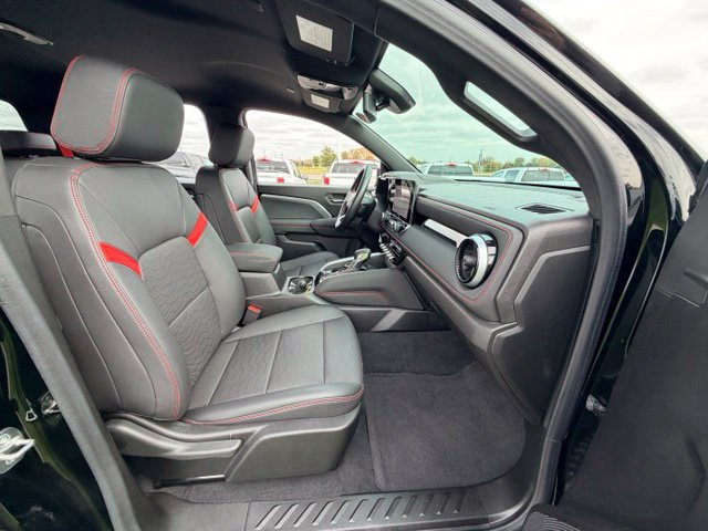 Certified 2024 Chevrolet Colorado Z71 w/ Z71 Convenience Package 2 AWD/4WD image 26