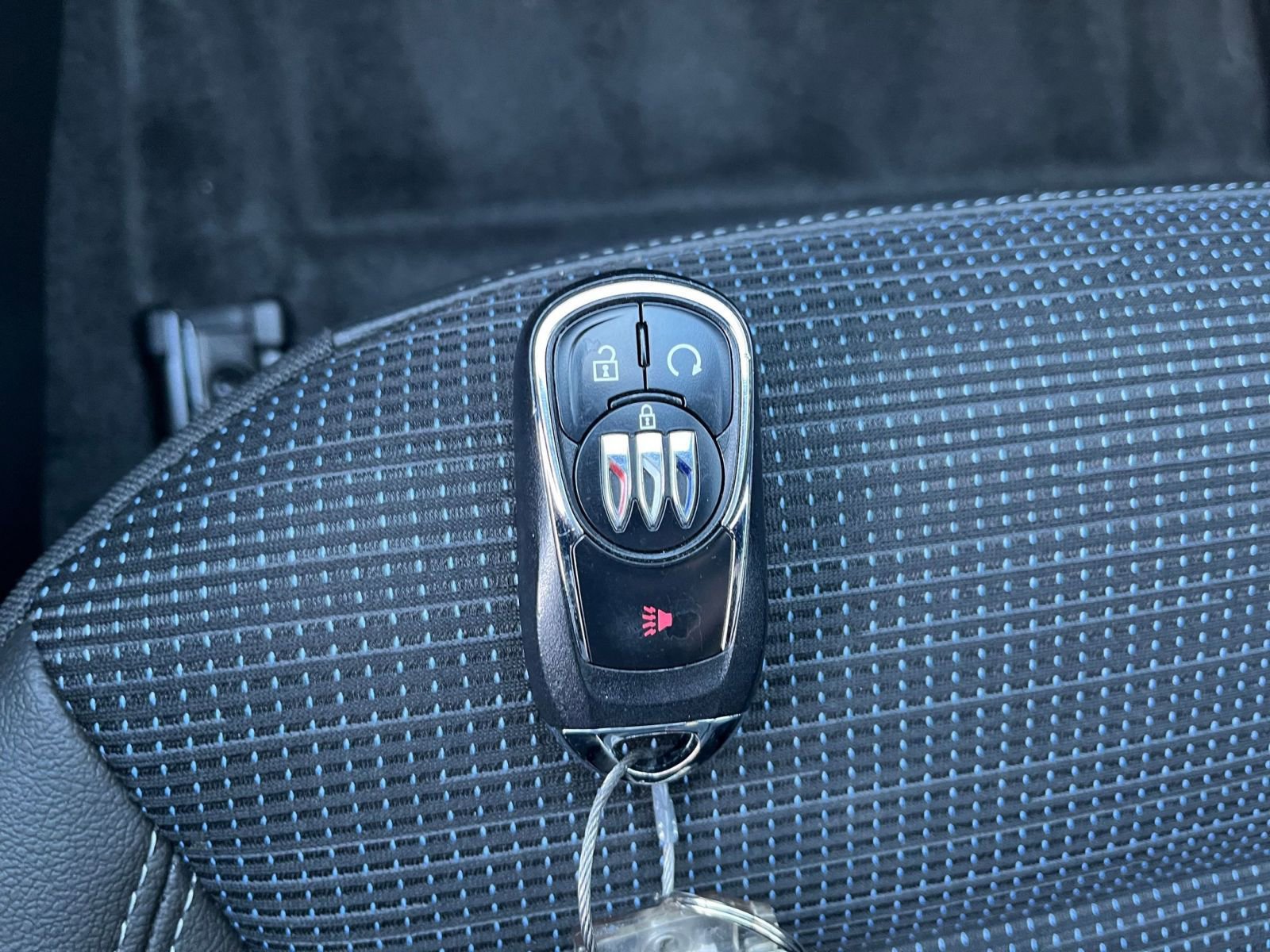 Used 2025 Buick Envista Preferred image 21