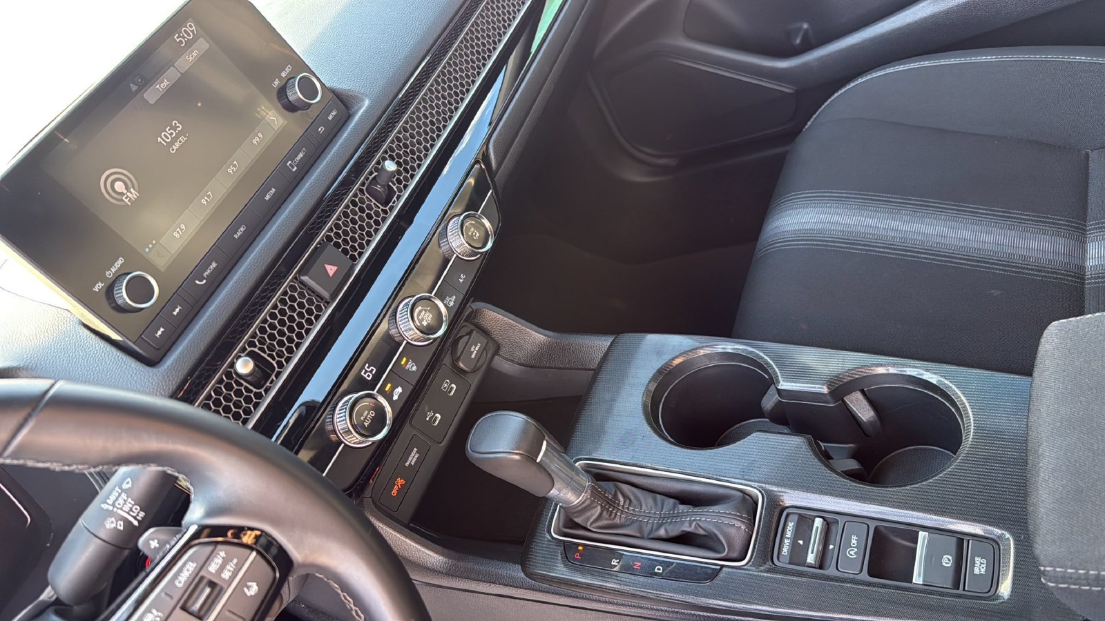 Used 2025 Honda Civic Sport image 15