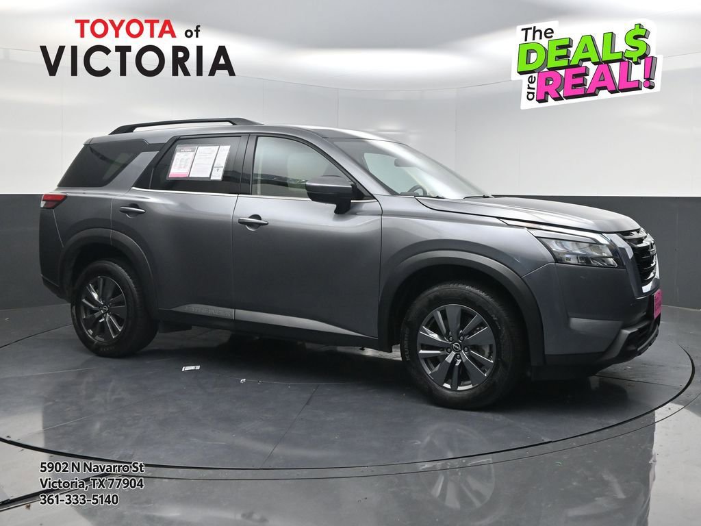 Used 2025 Nissan Pathfinder SV
