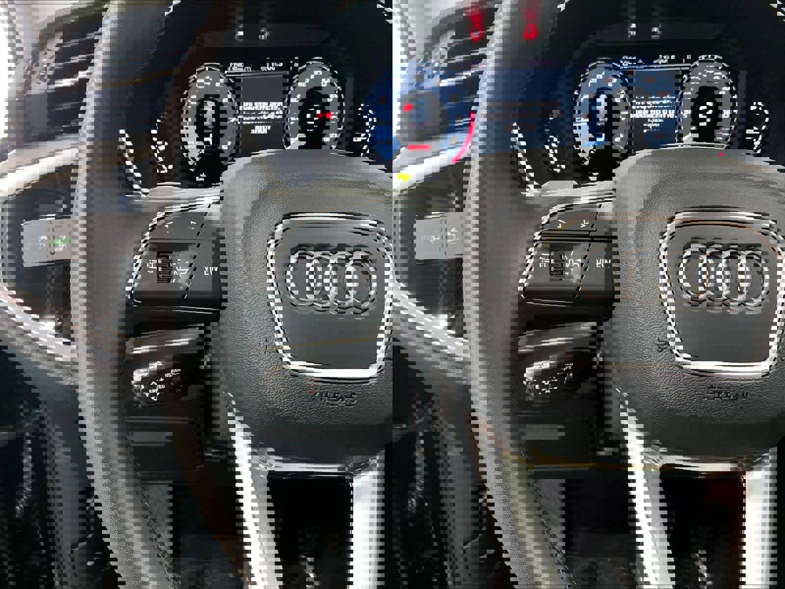 Certified 2025 Audi Q3 2.0T Premium w/ Convenience Package image 20