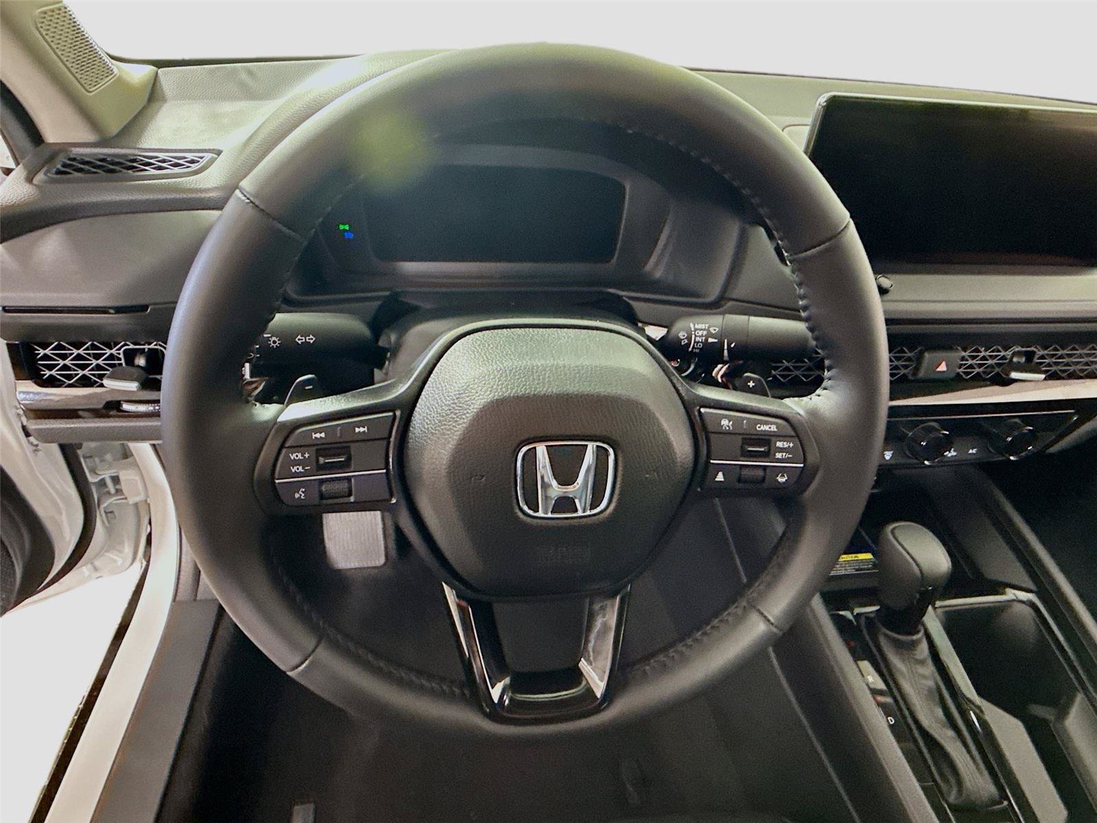 Used 2025 Honda Accord EX-L image 13