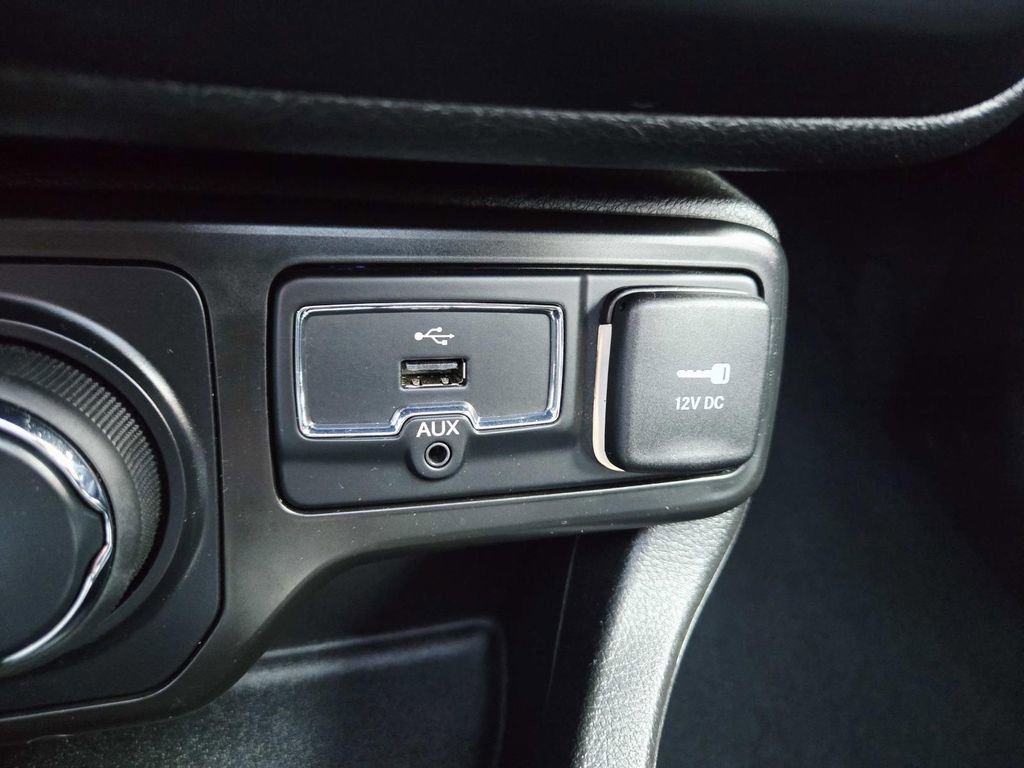 Used 2020 Jeep Renegade Limited image 33