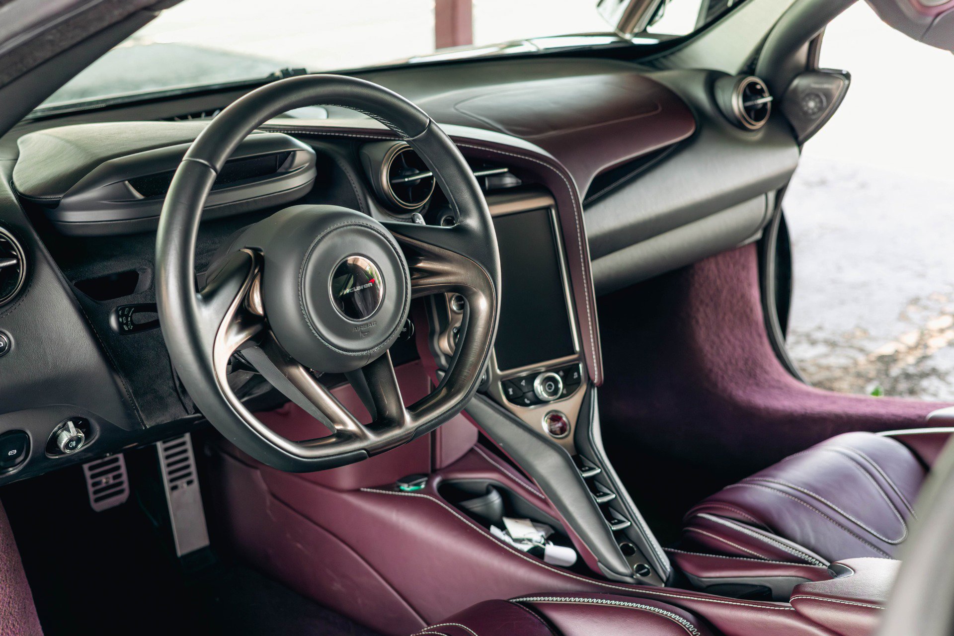 Used 2018 McLaren 720S Performance RWD image 87