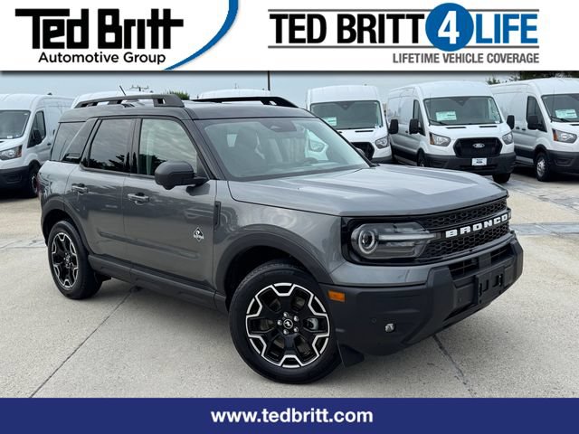 Used 2025 Ford Bronco Sport Outer Banks w/ Outer Banks Tech Package+ AWD/4WD image 1