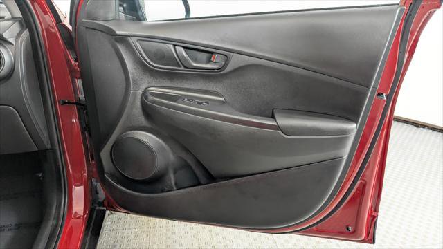 Used 2021 Hyundai Kona SE image 22