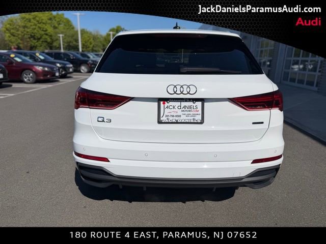 Used 2025 Audi Q3 2.0T Premium w/ Convenience Package image 6