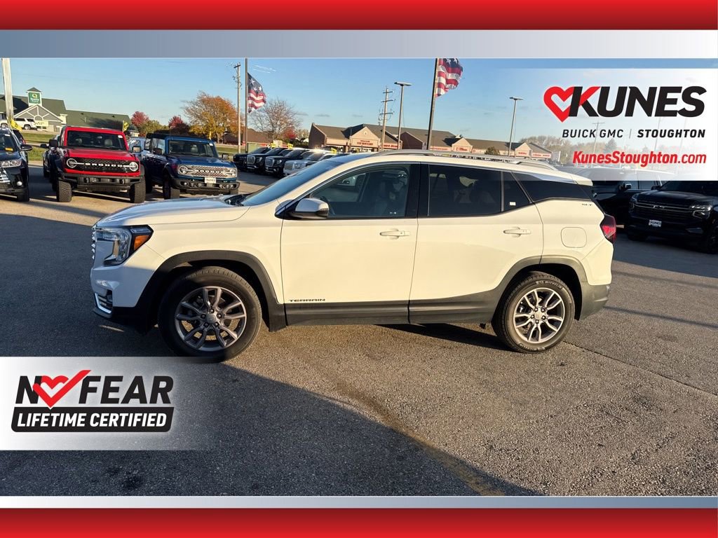 Used 2024 GMC Terrain SLT image 8