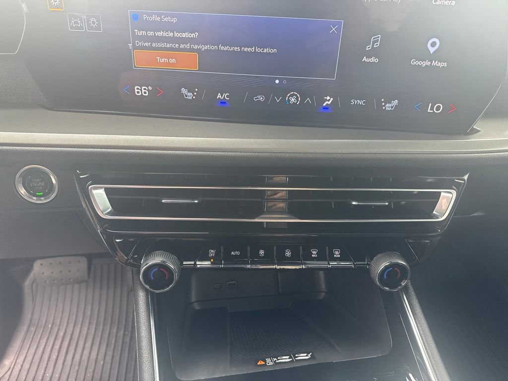Used 2026 Chevrolet Traverse LT w/ LPO, Floor Liner Package FWD image 27