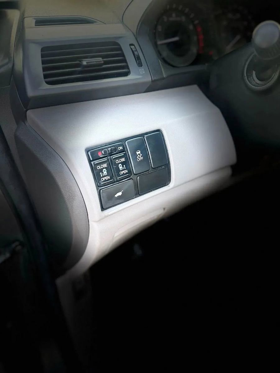 Used 2012 Honda Odyssey EX-L image 22