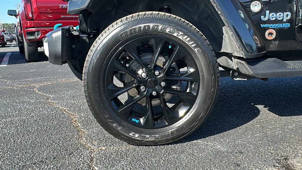 Used 2022 Jeep Wrangler Unlimited Sahara w/ Cold Weather Group image 14