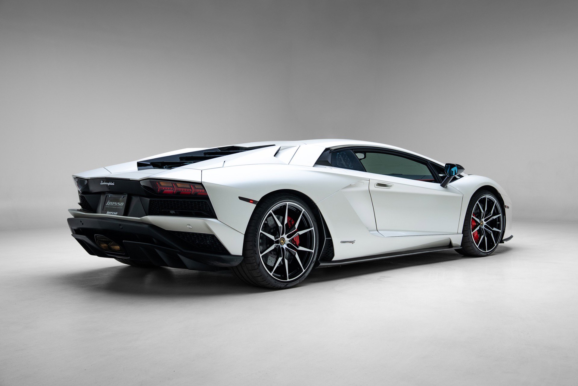 Used 2017 Lamborghini Aventador S image 23