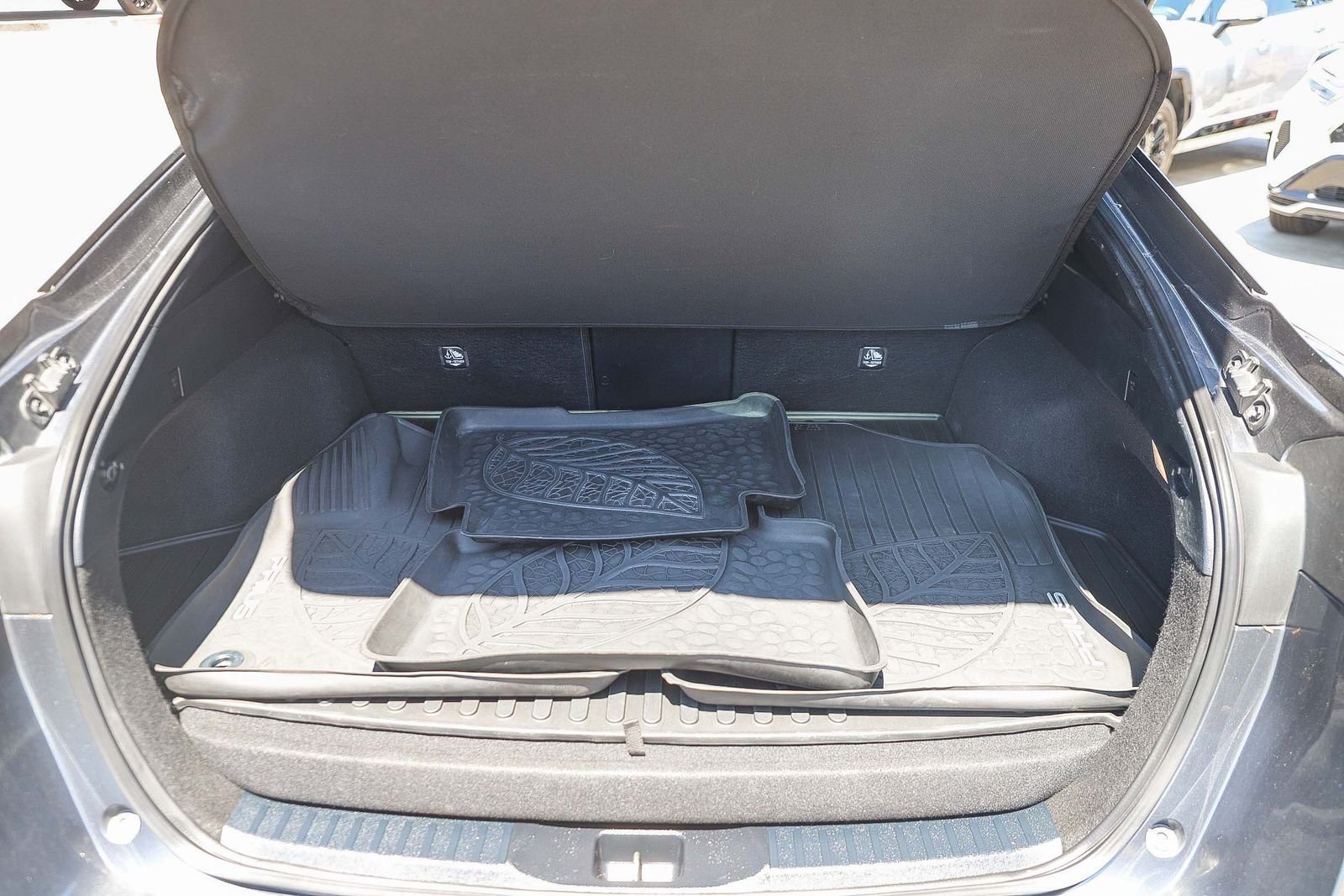 Used 2019 Toyota Prius Prime Premium FWD image 24