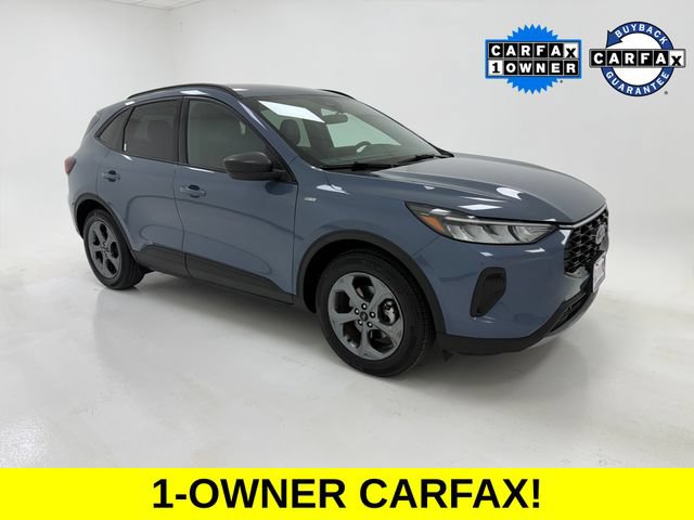 Used 2025 Ford Escape ST-Line w/ Tech Pack #1 FWD video 1