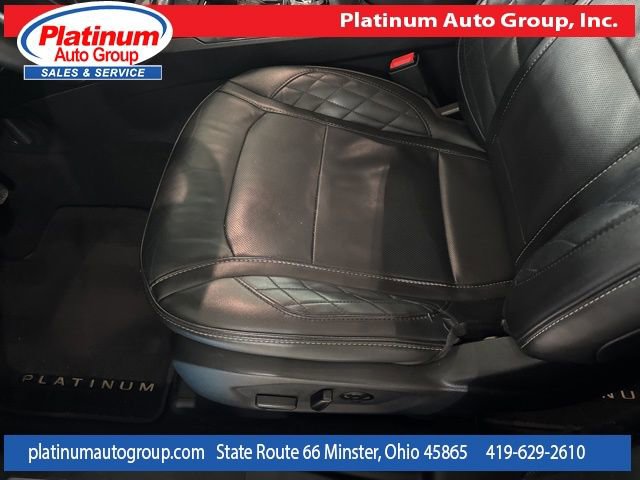 Used 2019 Ford Explorer Platinum image 12