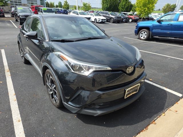 Used 2018 Toyota C-HR XLE FWD image 19