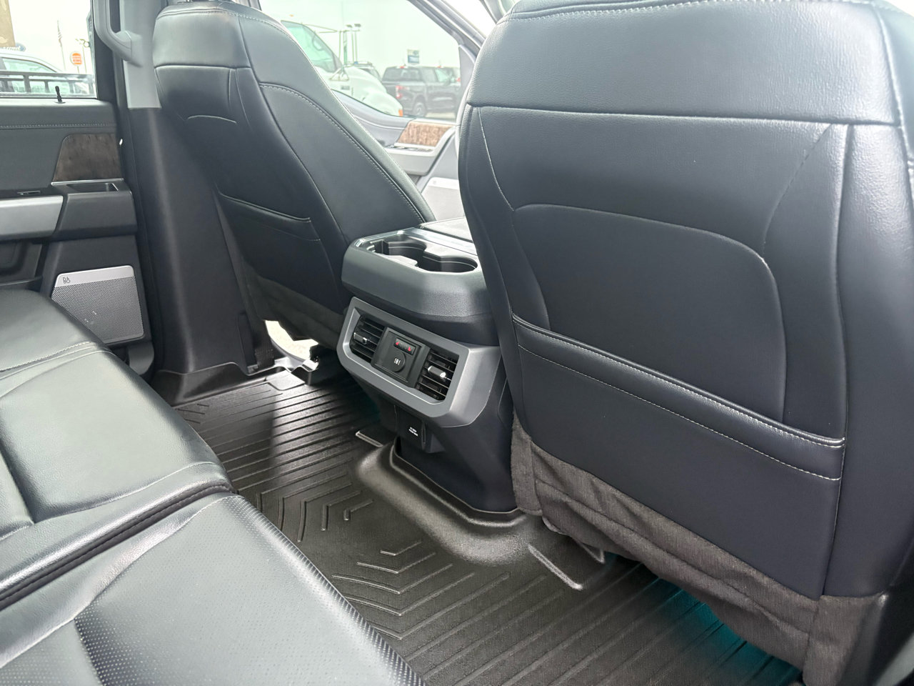 Used 2024 Ford F350 Lariat w/ Lariat Ultimate Package image 53