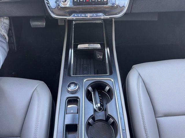 Used 2023 Lincoln Corsair AWD w/ Equipment Group 101A image 17