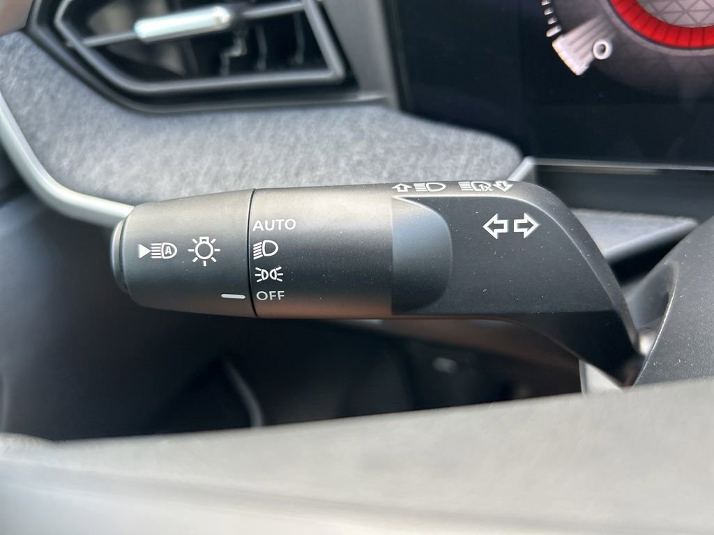 New 2026 Nissan Kicks SV w/ SV Premium Package FWD image 28