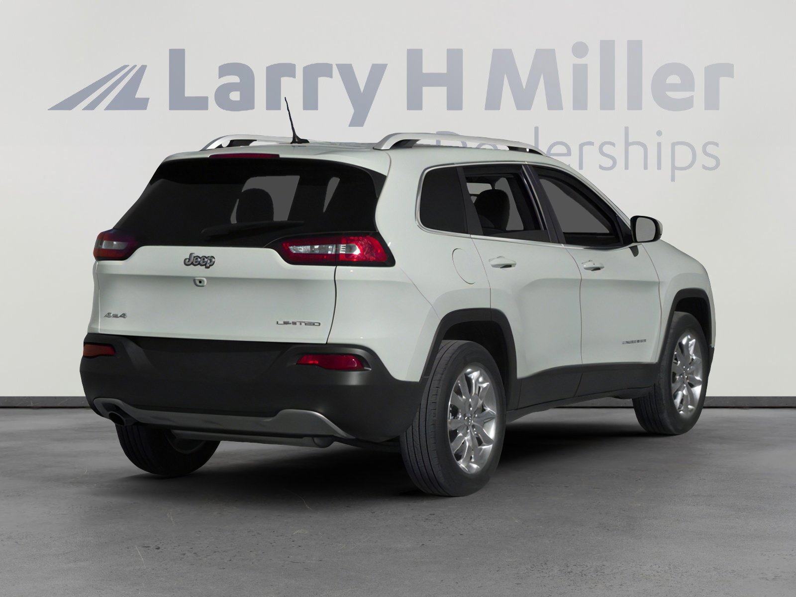 Used 2014 Jeep Cherokee Latitude w/ Cold Weather Group AWD/4WD image 5