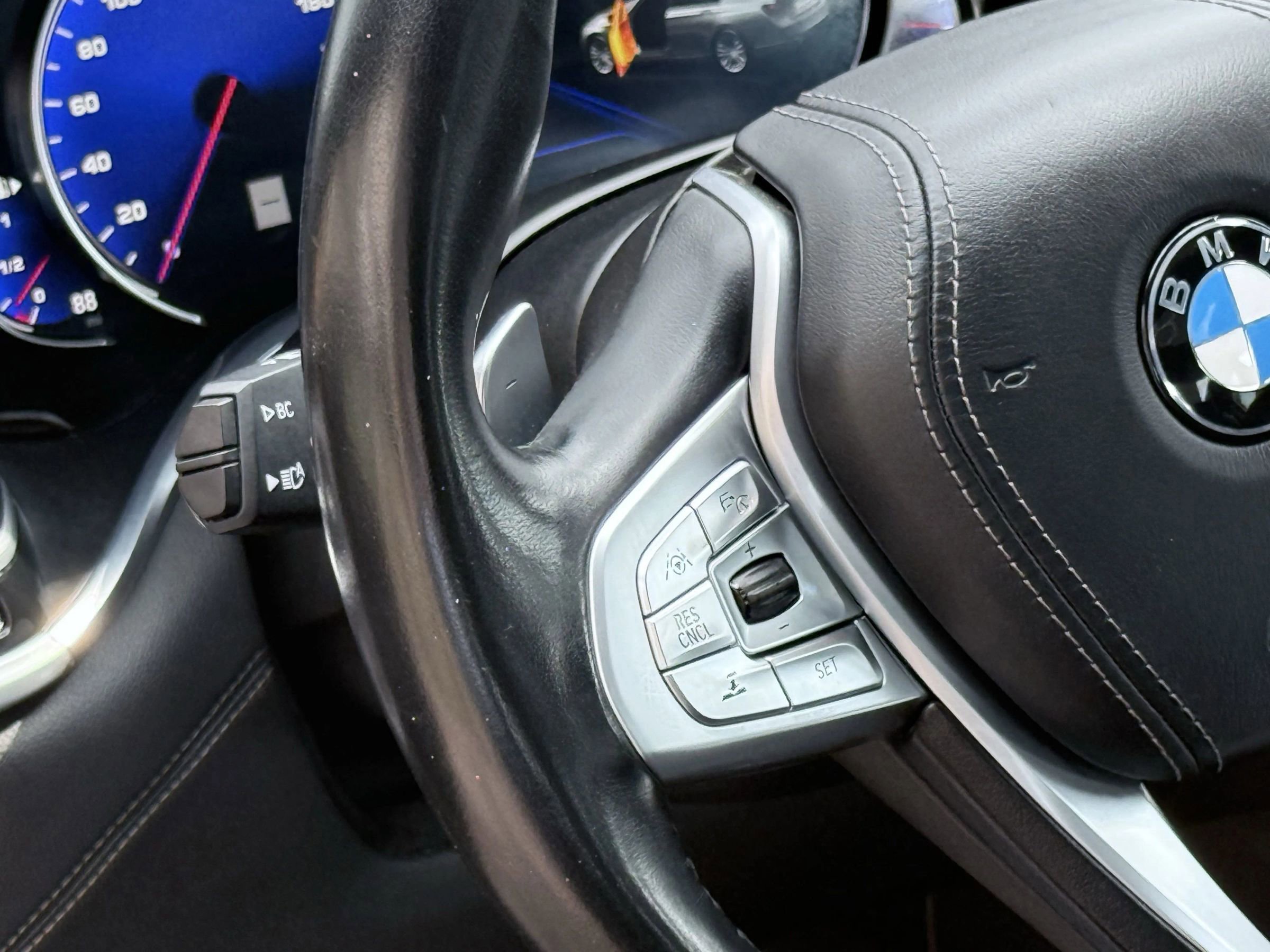 Used 2018 BMW 750i xDrive image 38
