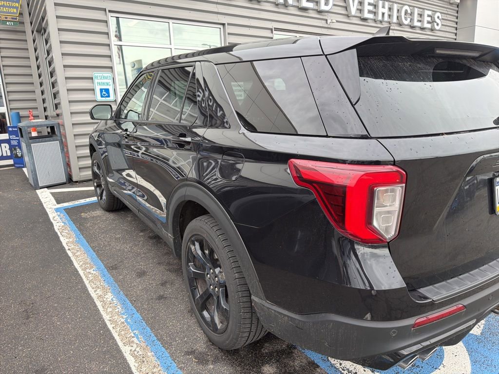 Used 2022 Ford Explorer ST w/ ST High-Performance Pack image 5