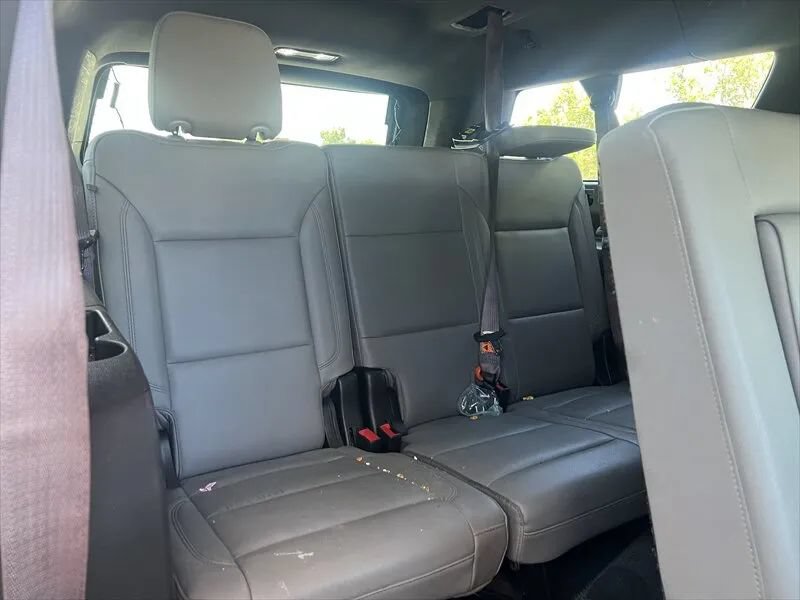 Used 2022 Chevrolet Suburban Z71 w/ Luxury Package AWD/4WD image 23