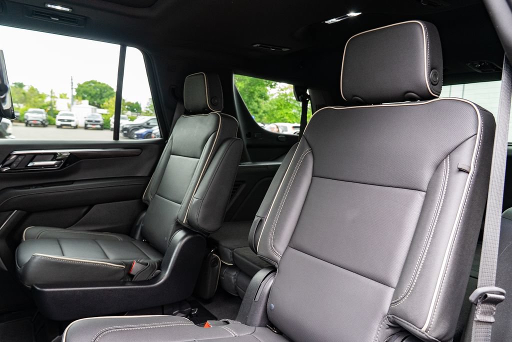 Used 2026 Chevrolet Tahoe Premier AWD/4WD image 25