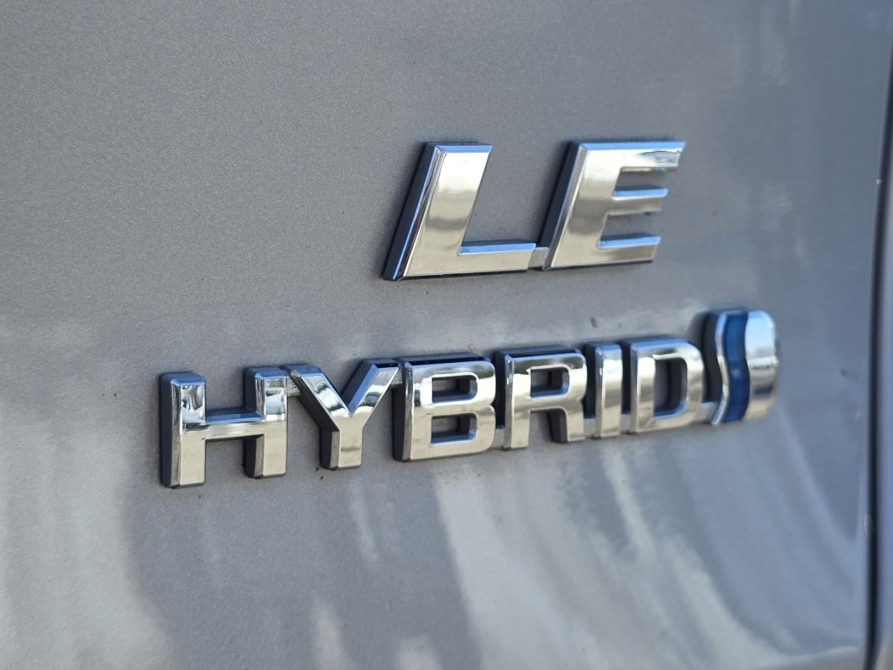 Used 2024 Toyota RAV4 LE image 10