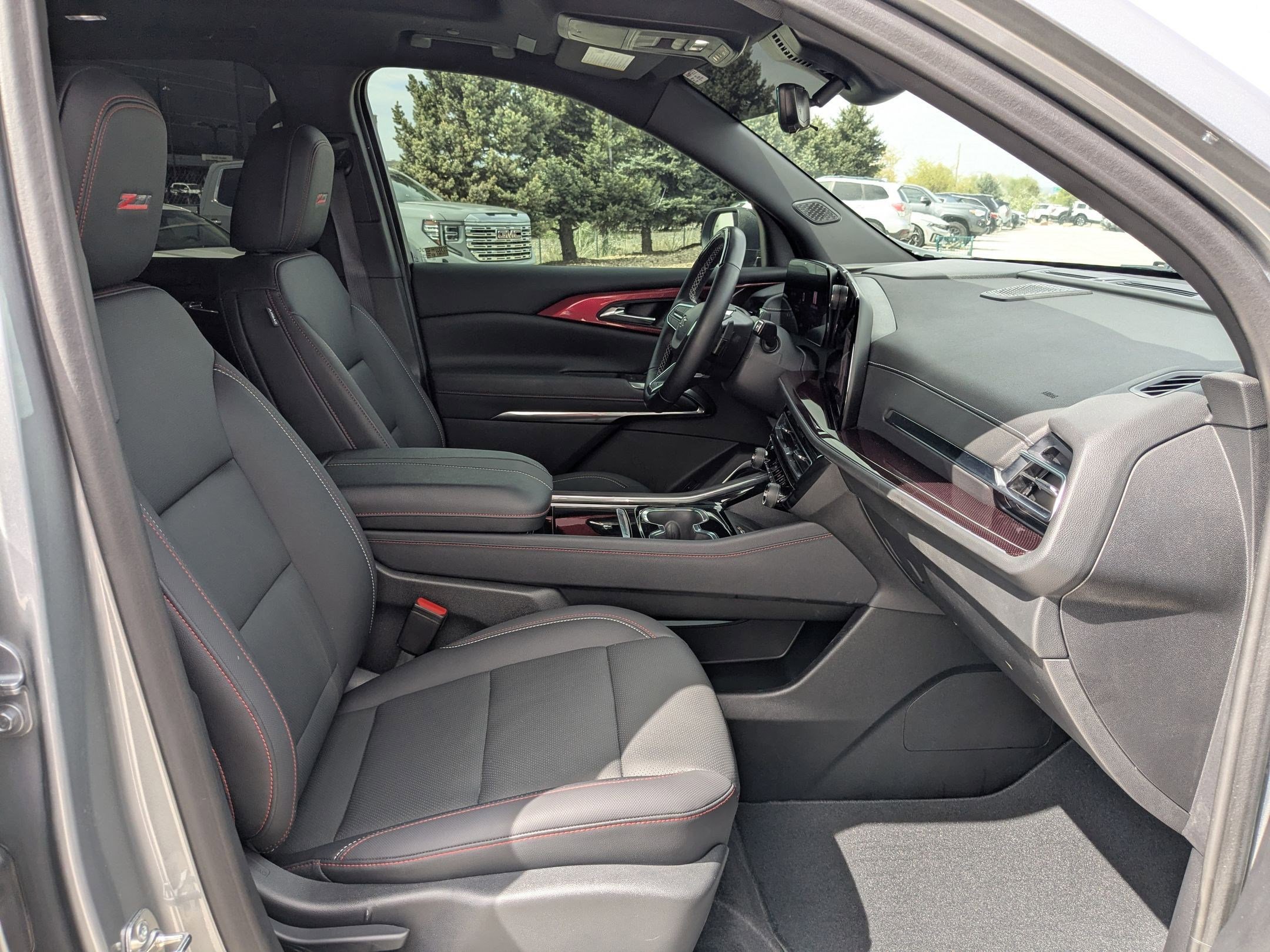 Used 2024 Chevrolet Traverse Z71 w/ Enhanced Driving Package image 30