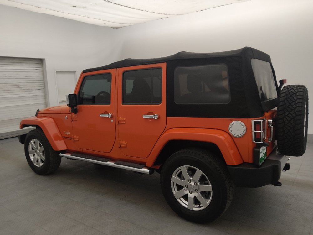 Used 2015 Jeep Wrangler Unlimited Sahara w/ Mopar Chrome Edition Group AWD/4WD image 3