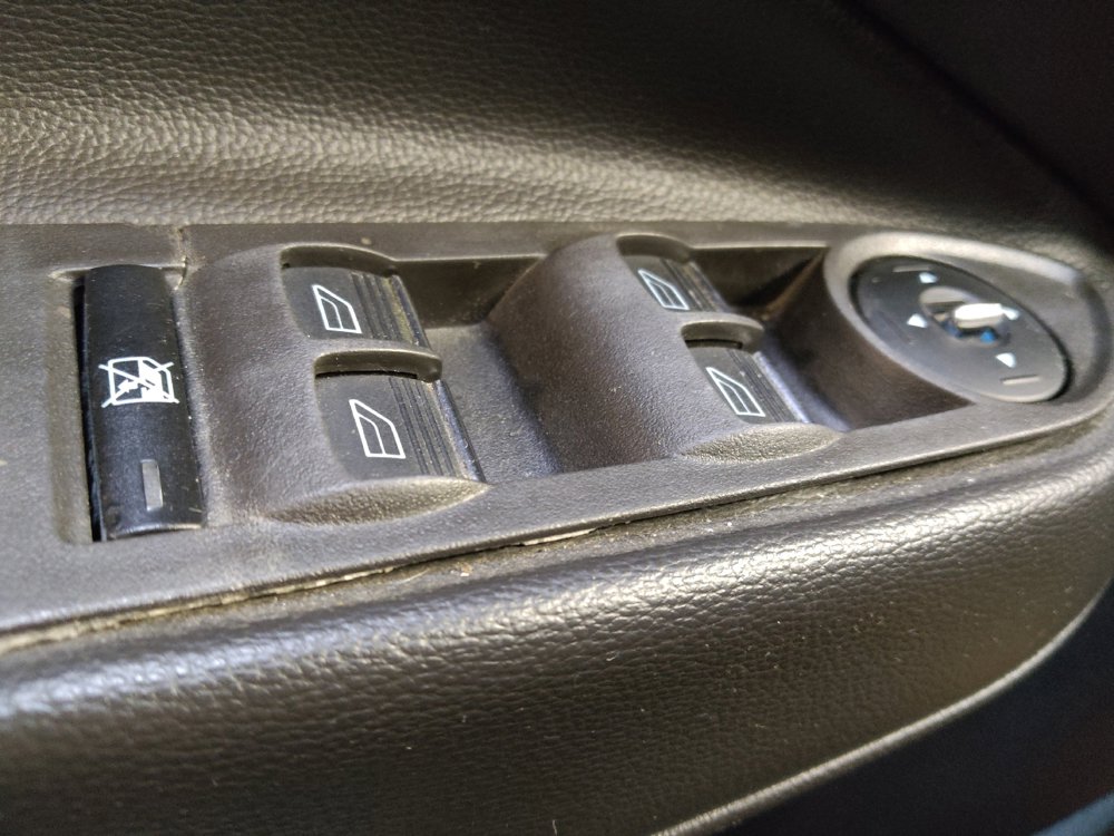 Used 2017 Ford Escape SE w/ Equipment Group 201A AWD/4WD image 27