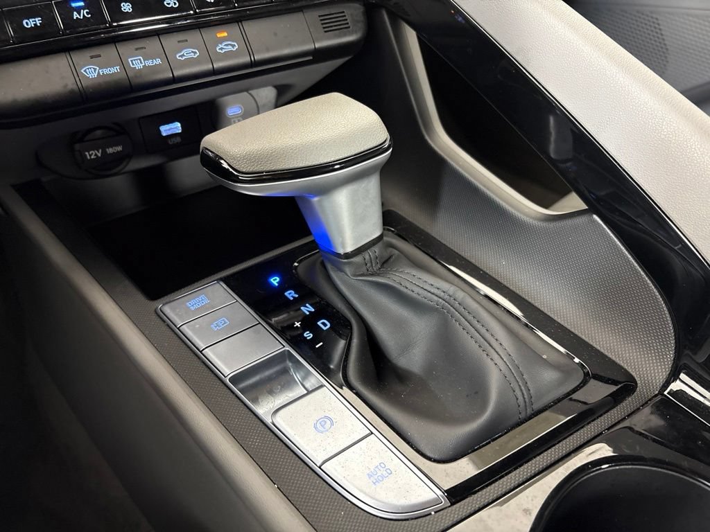 Certified 2025 Hyundai Elantra Hybrid FWD image 31
