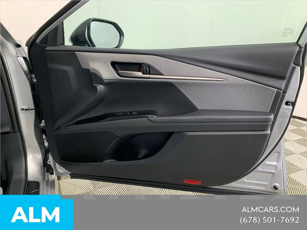 Used 2026 Toyota Camry LE w/ Convenience Package image 36