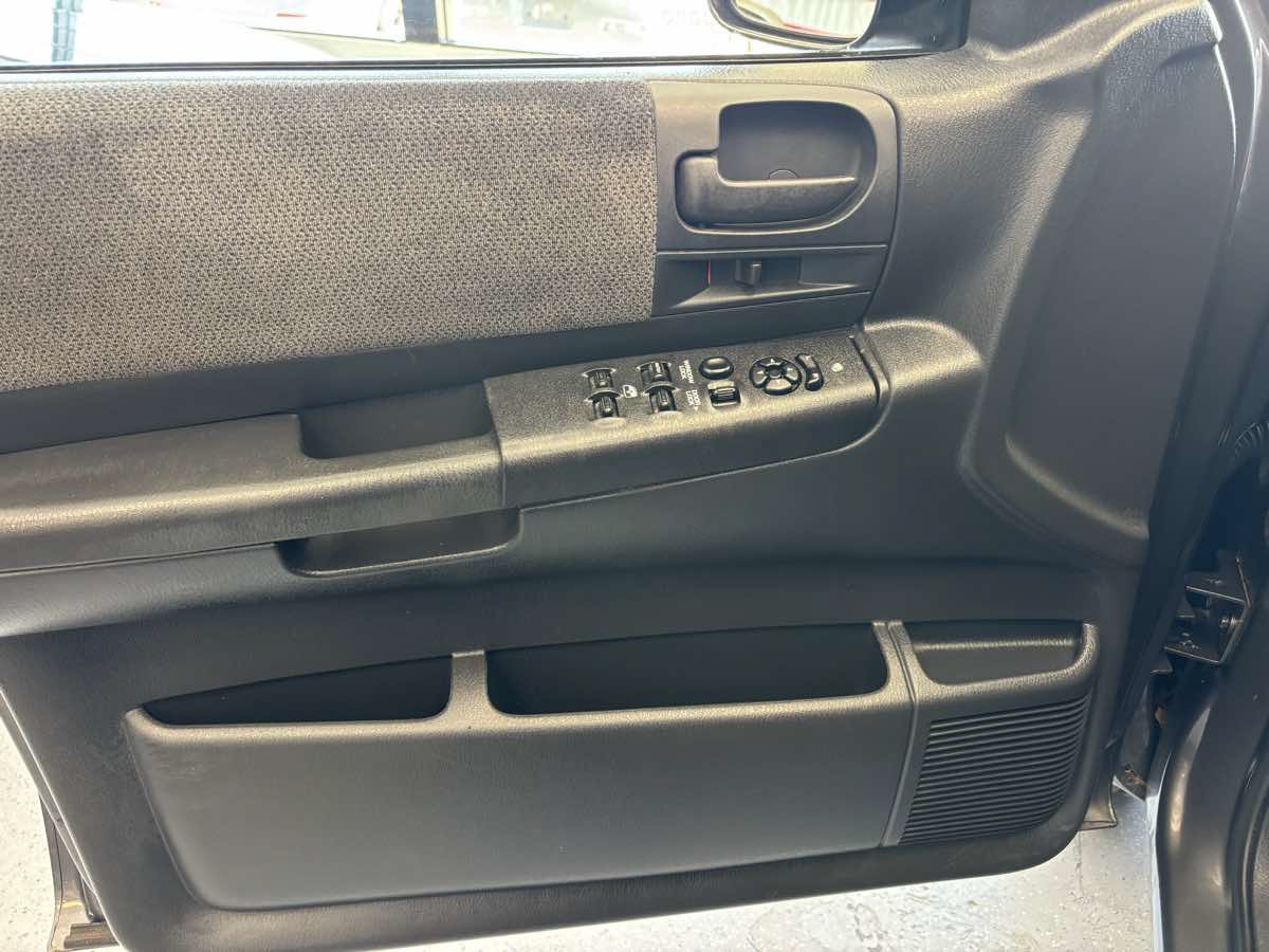 Used 2004 Dodge Dakota SLT w/ PWR Convenience Group RWD image 19