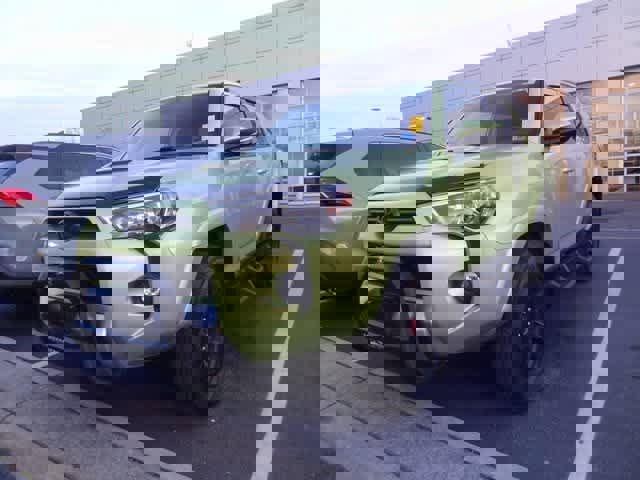 Used 2023 Toyota 4Runner TRD Off-Road Premium image 1