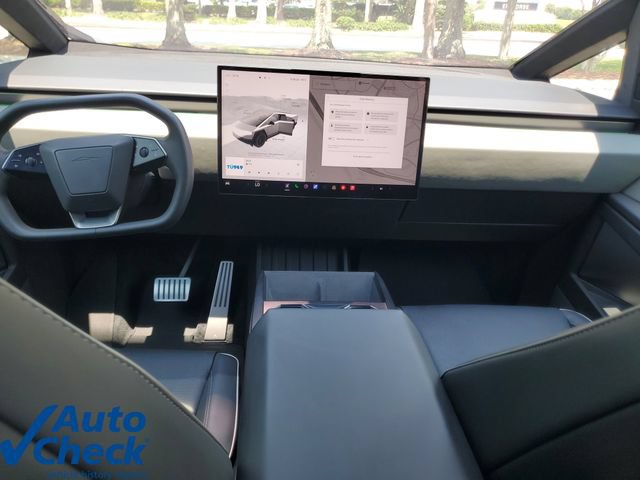 Used 2024 Tesla Cybertruck AWD Crew Cab image 14