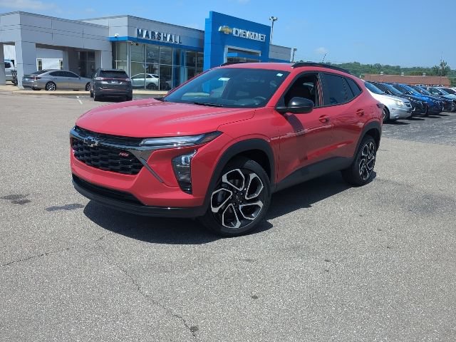 New 2026 Chevrolet Trax RS w/ Driver Confidence Package FWD image 3