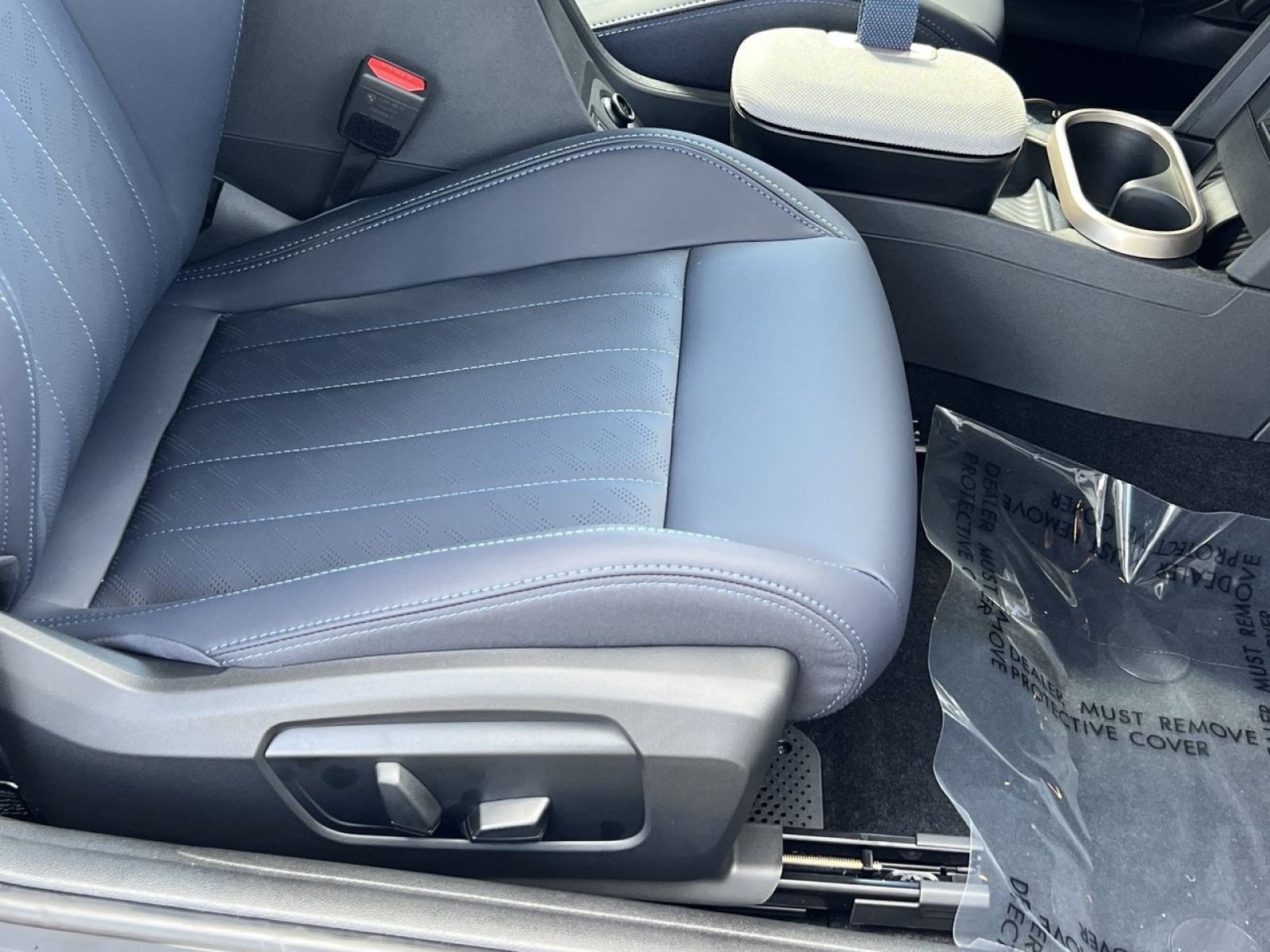 New 2026 MINI Cooper 2-Door Hardtop FWD image 27
