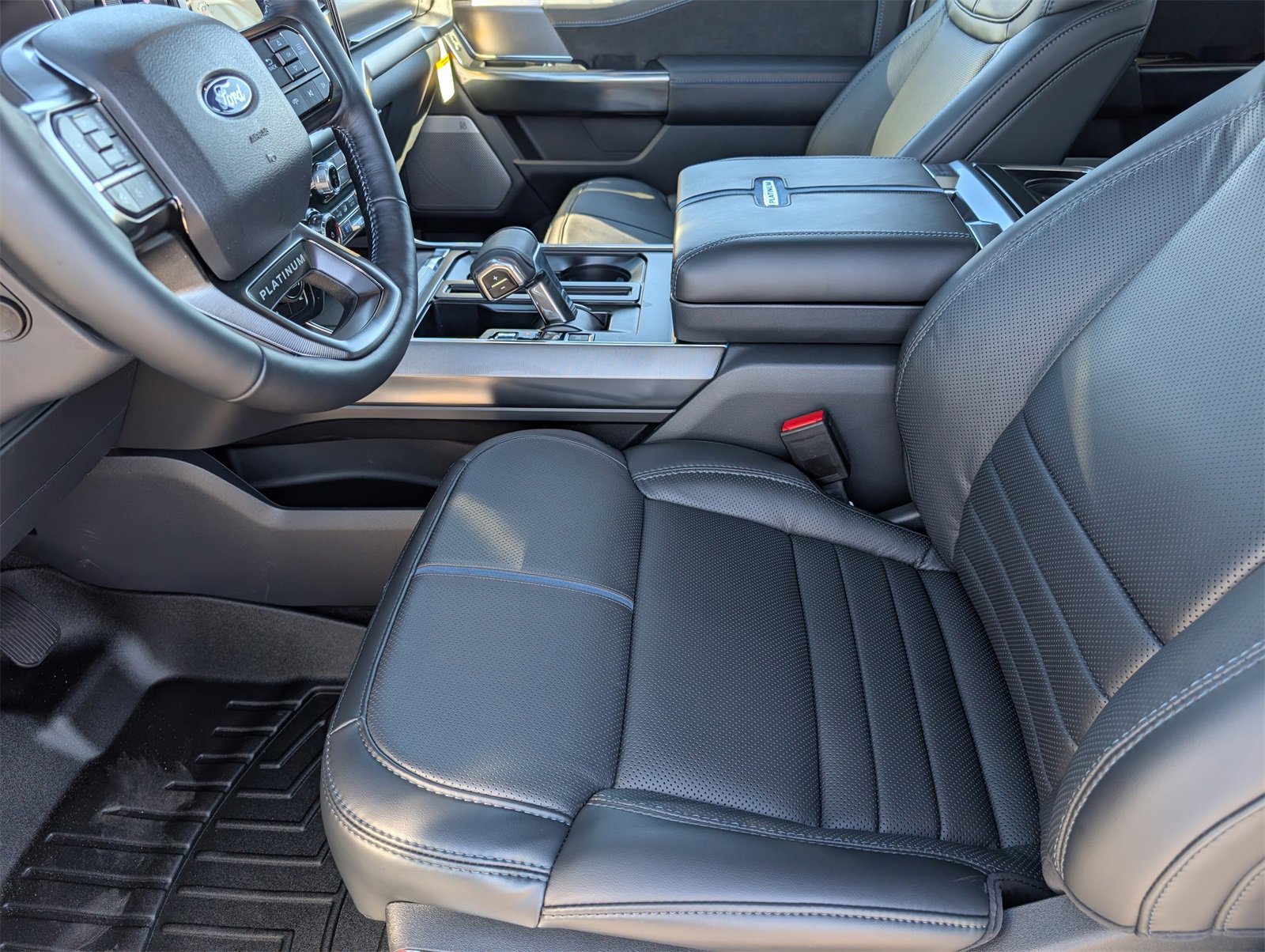 New 2025 Ford F150 Platinum w/ FX4 Off-Road Package image 14