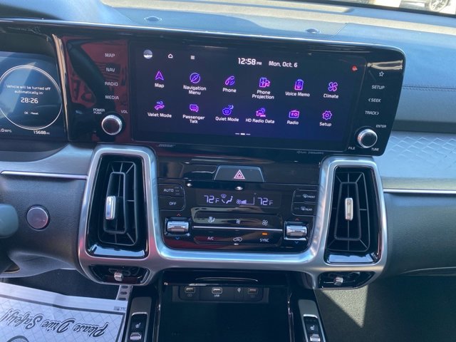 Certified 2023 Kia Sorento SX image 11