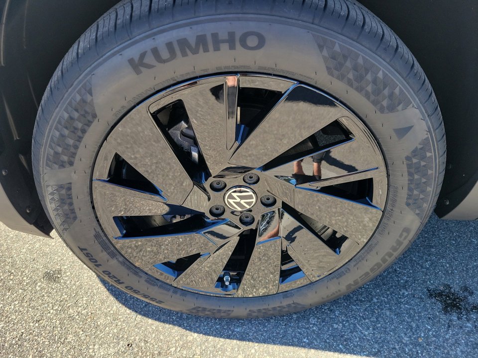 New 2026 Volkswagen Atlas SE image 27