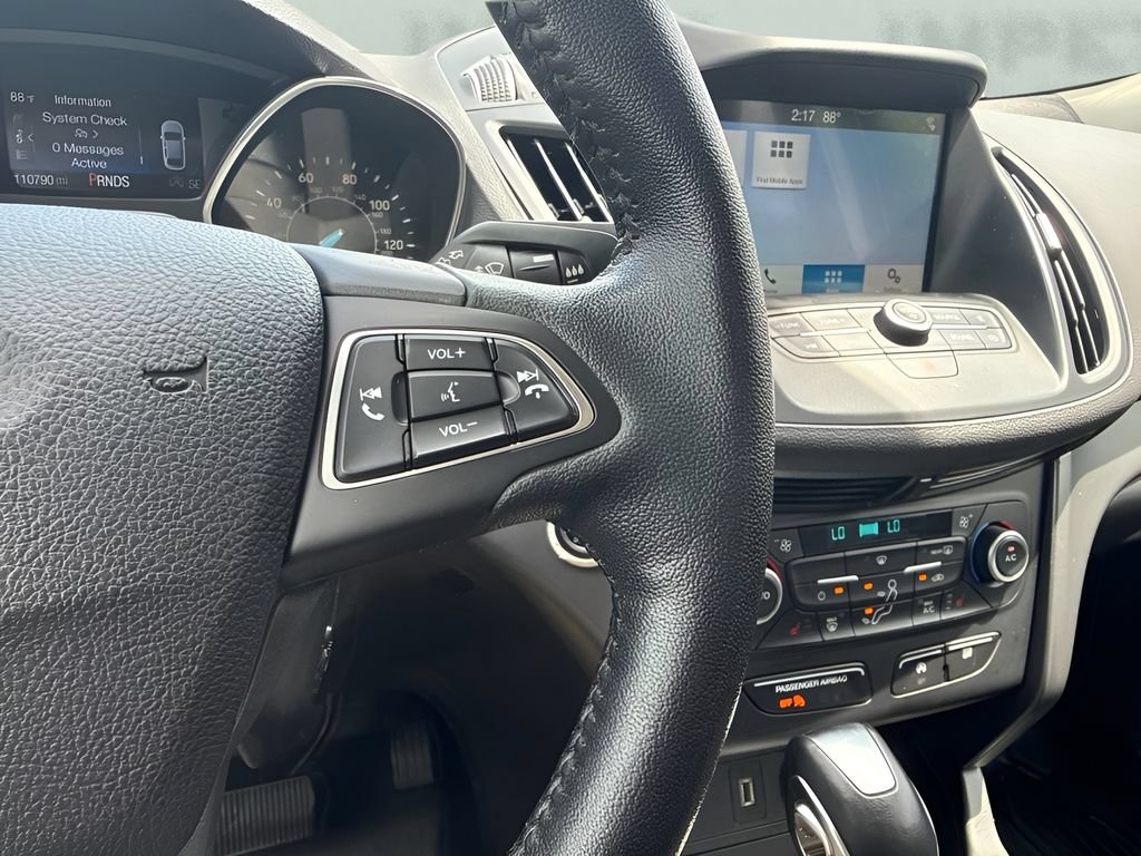 Used 2019 Ford Escape SEL AWD/4WD image 16