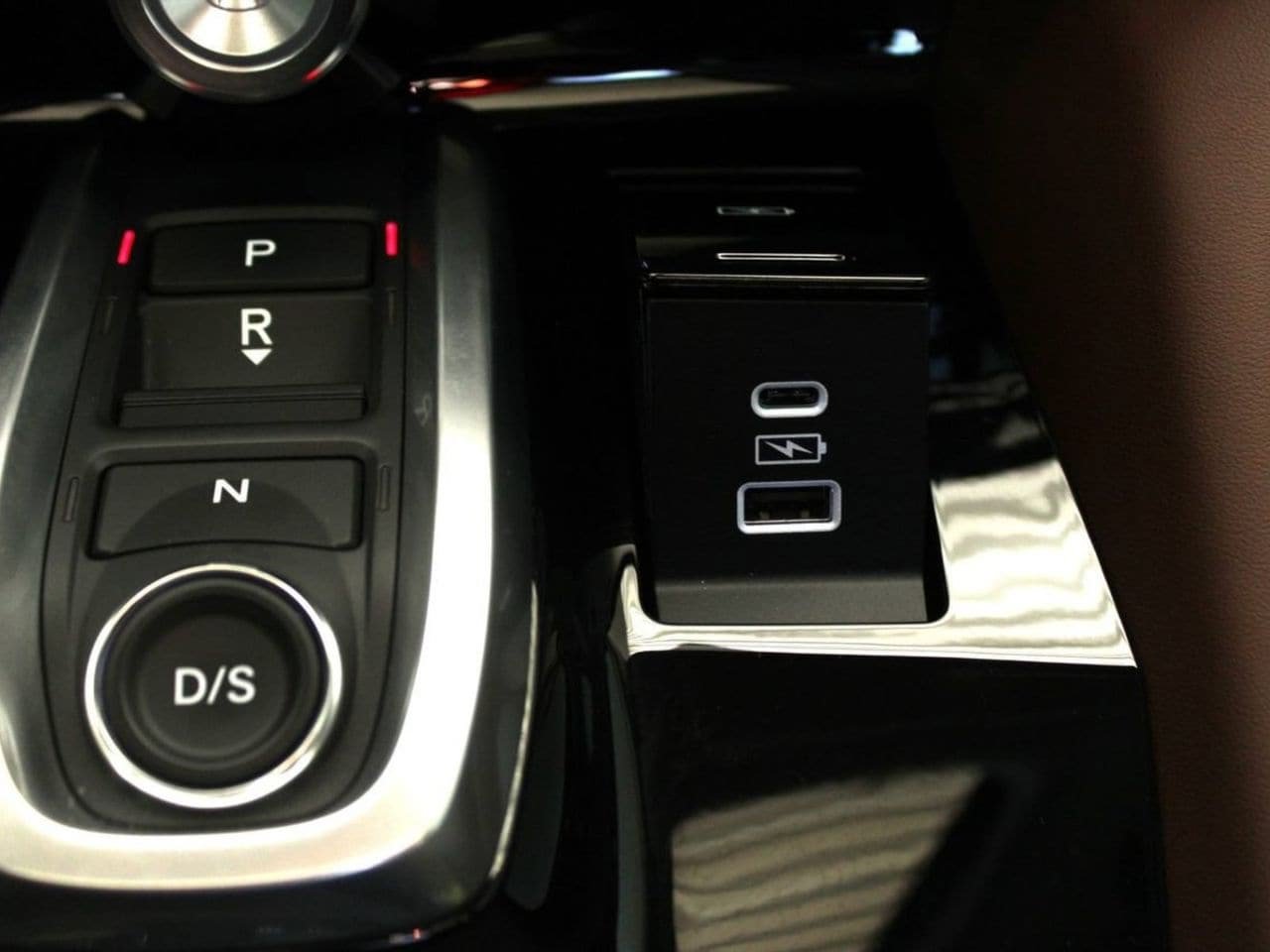 Certified 2024 Acura MDX w/ Technology Package FWD image 28