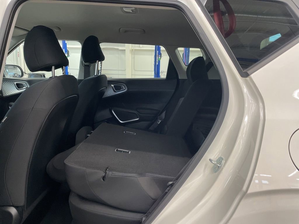 Certified 2023 Kia Soul S image 20