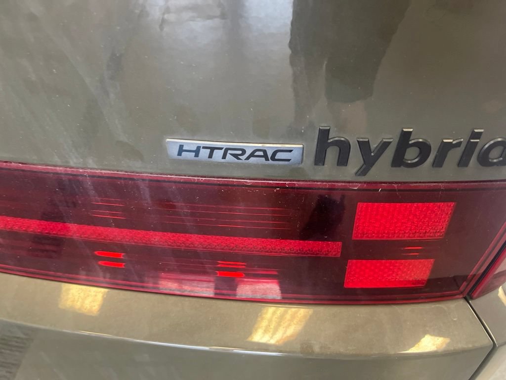 Used 2025 Hyundai Santa Fe Calligraphy AWD/4WD image 10