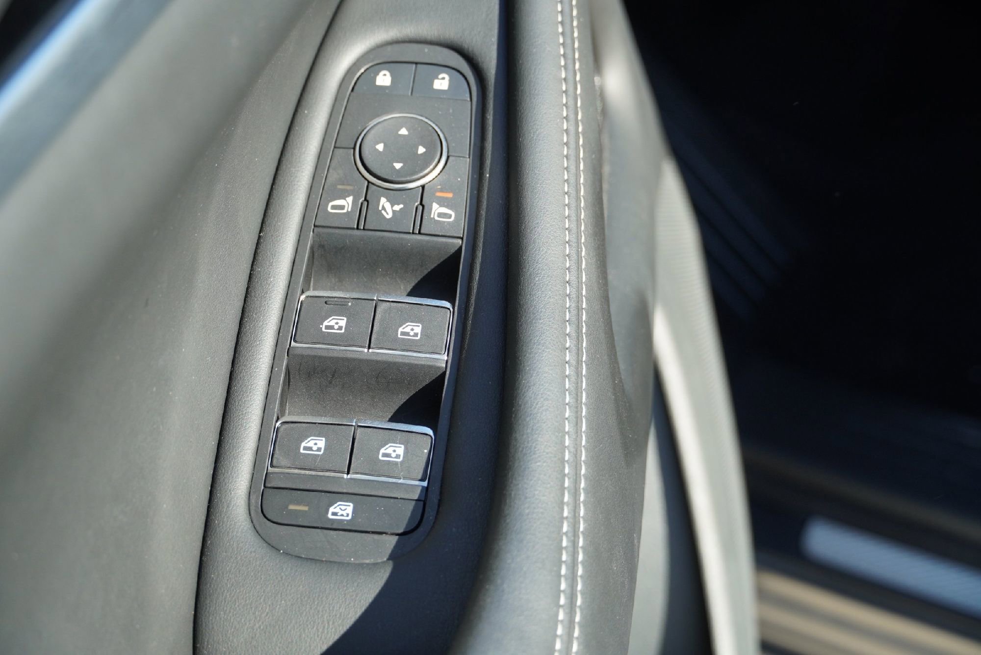 Certified 2025 INFINITI QX60 Pure image 22