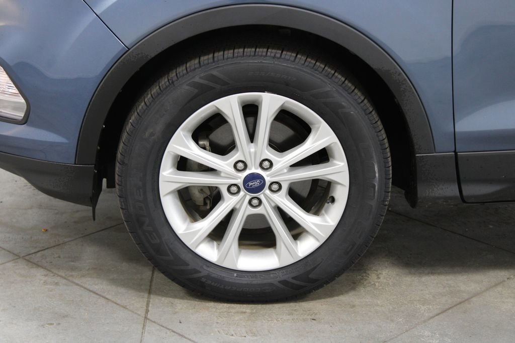 Used 2018 Ford Escape SE image 18