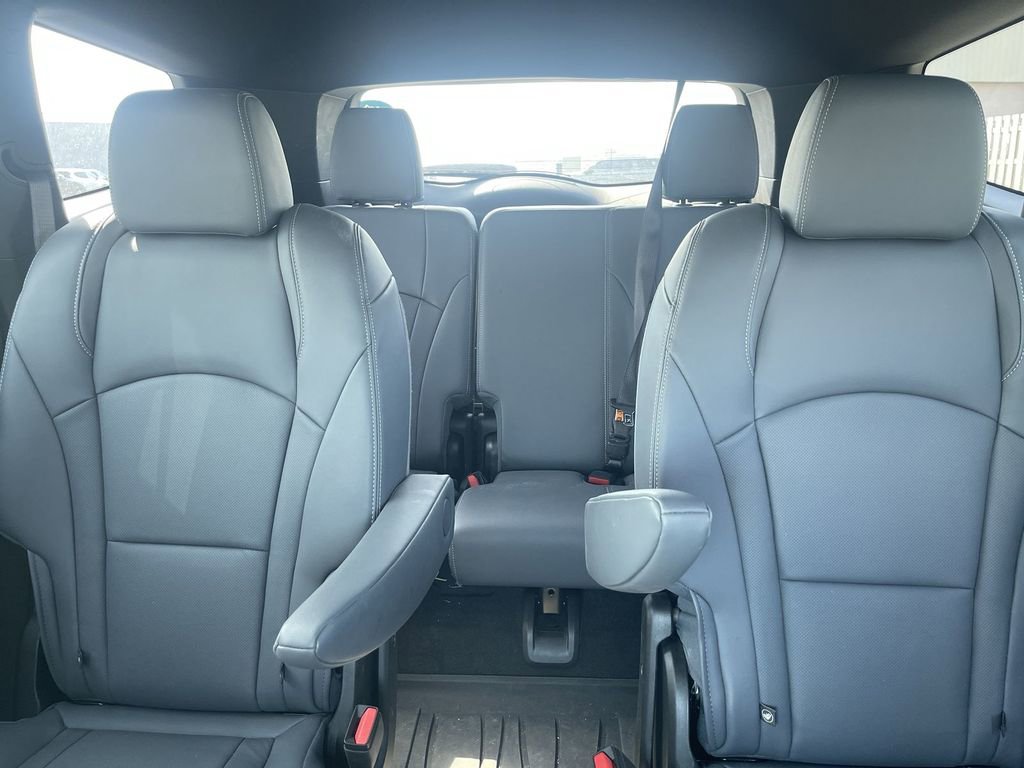 Used 2024 Buick Enclave Essence w/ Trailering Package, 5000 lbs. FWD image 33